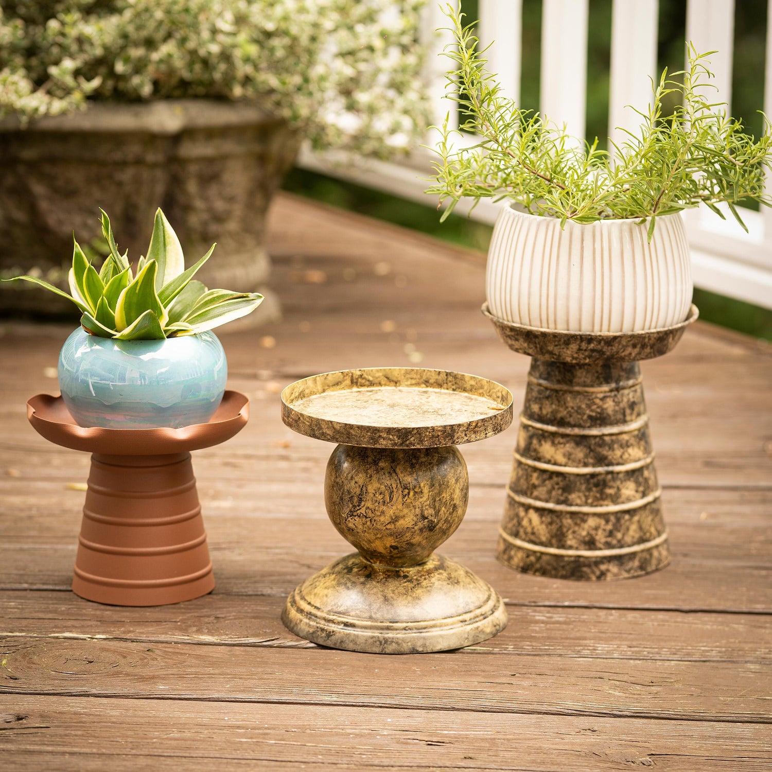 risers for plant pots Garden of Wonder Plant Stand, Multi-Color Metal Riser, Set of 3