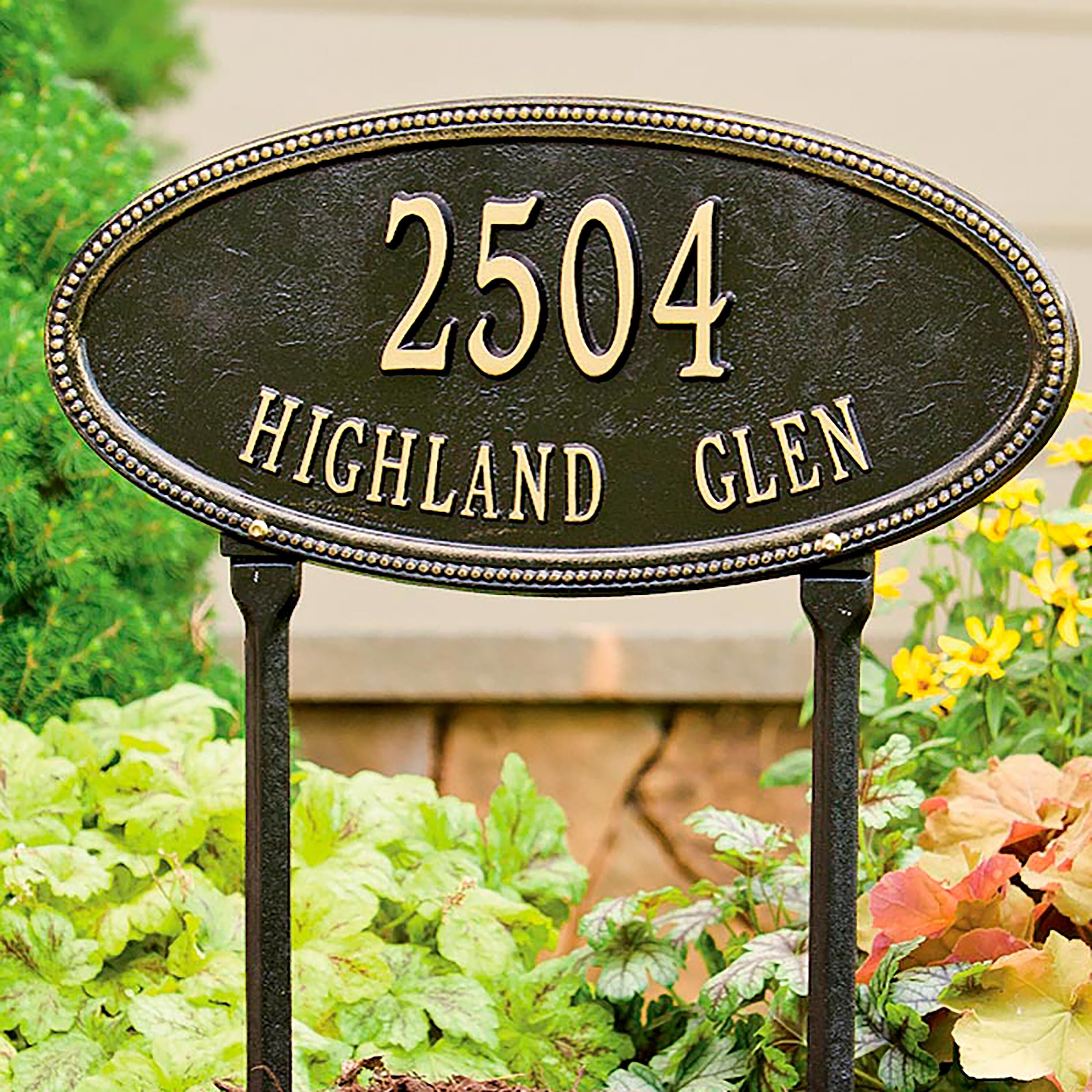 ネーム入りWELCOME PLATE♡ Beaded Oval Lawn Personalized Address Plaque | Plow & Hearth