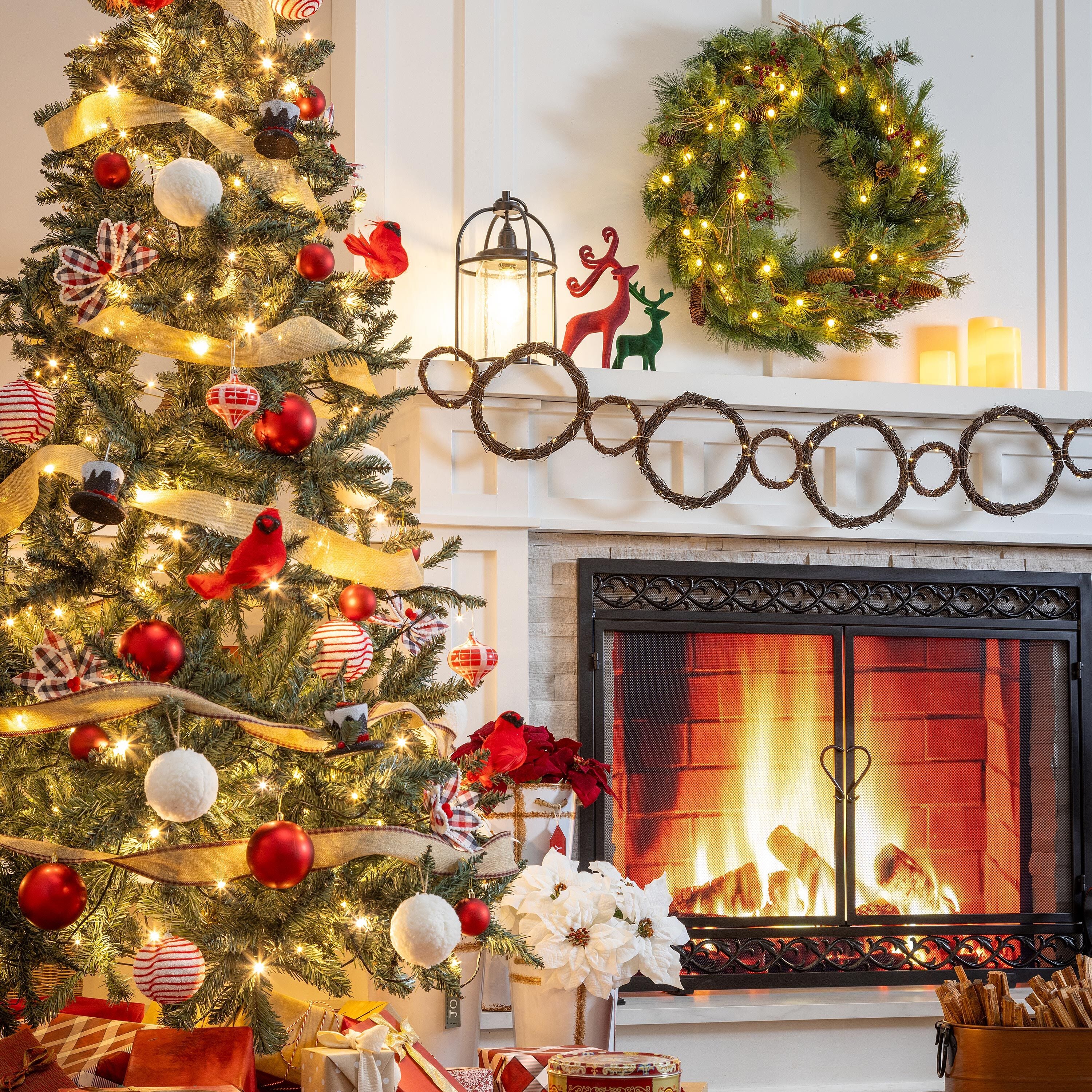 Classic Cardinal Complete Christmas Tree Kit with 250 Lights and