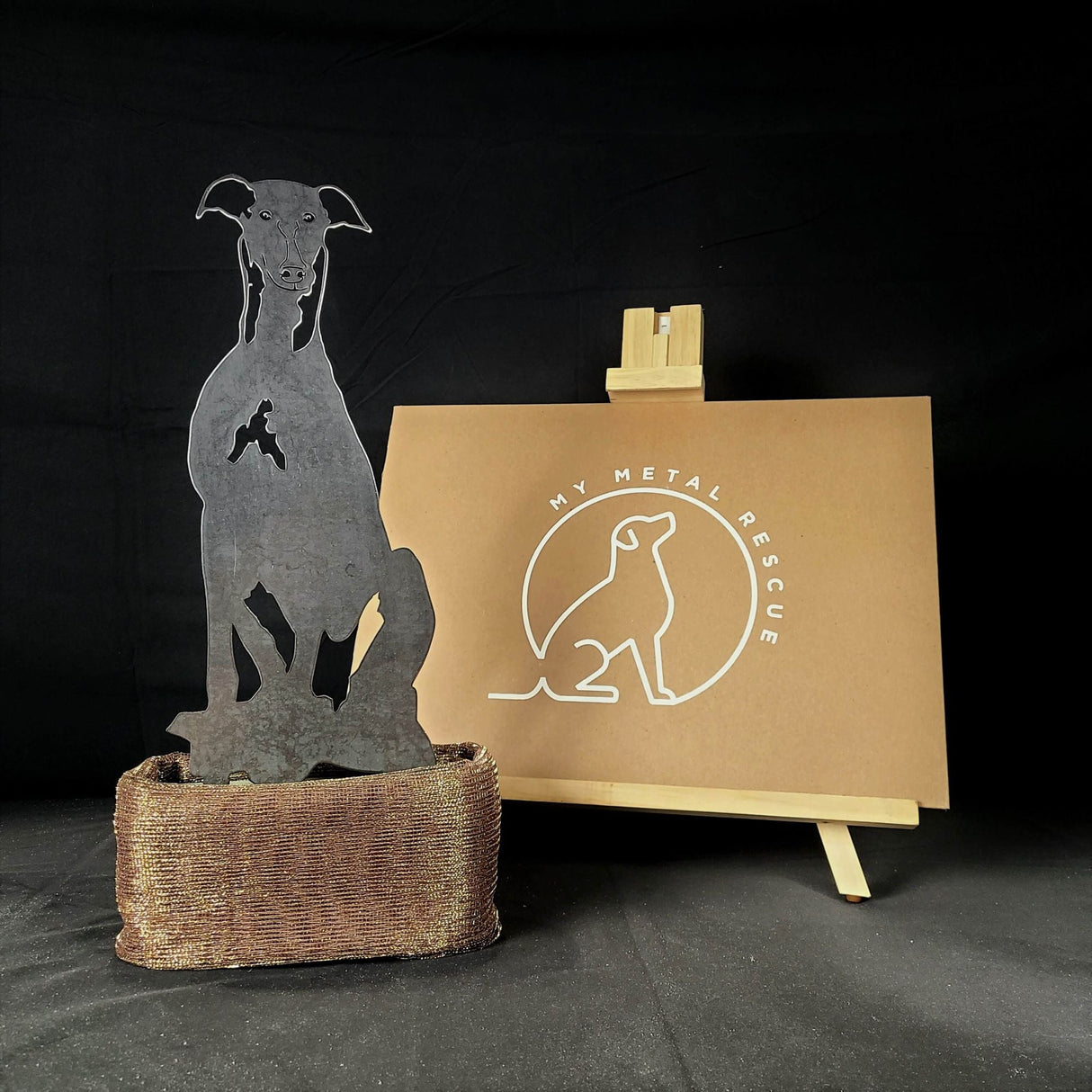 Greyhound Garden Stake