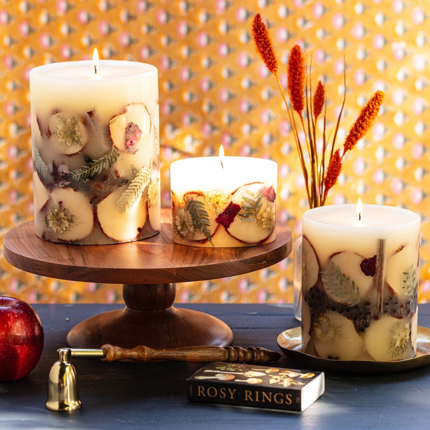 Rosy Rings Botanical Candle - Thumbnail 3
