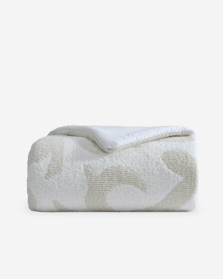 Snug Casablanca Comforter