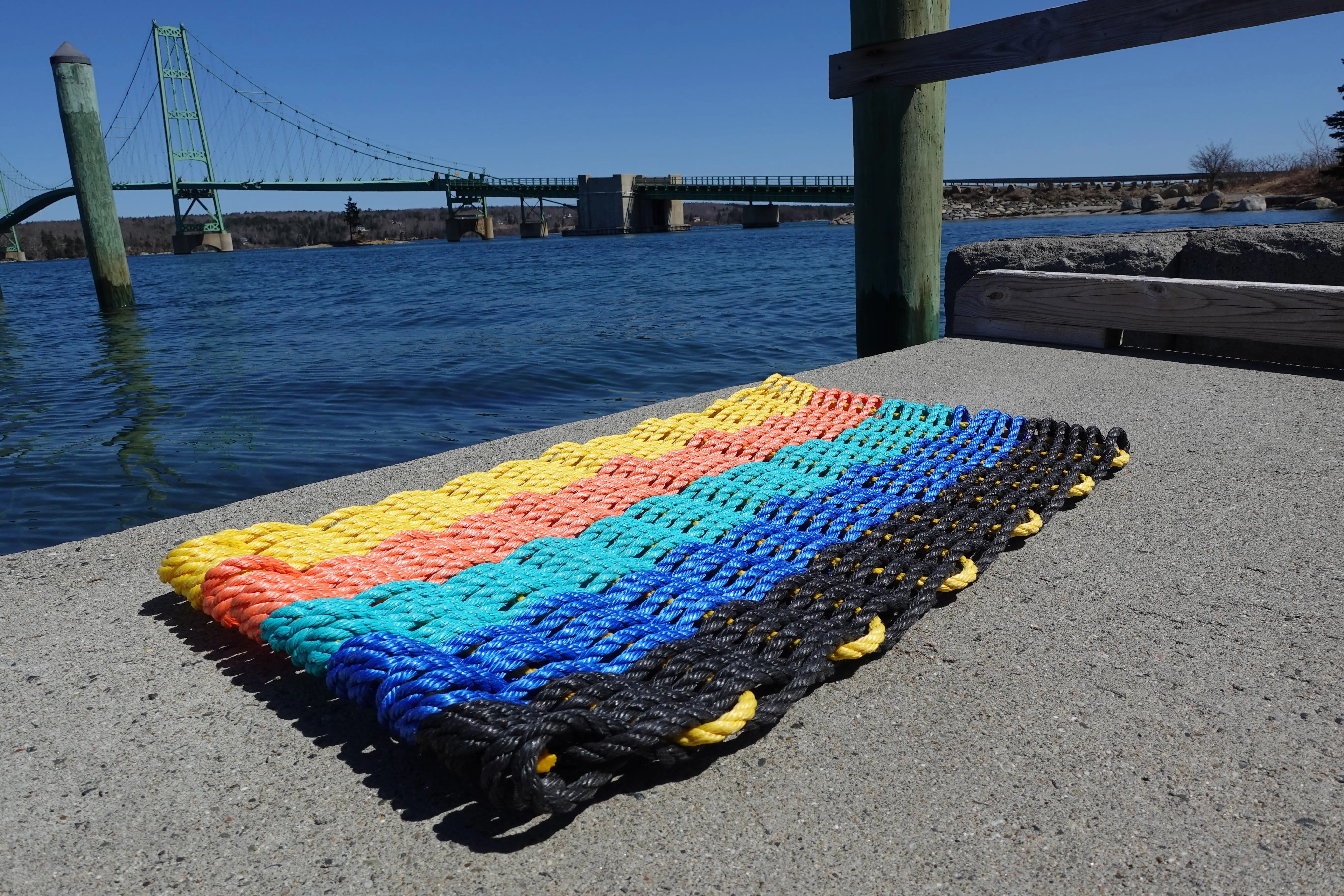 Sunset-Inspired Lobster rope Mat – Plow & Hearth
