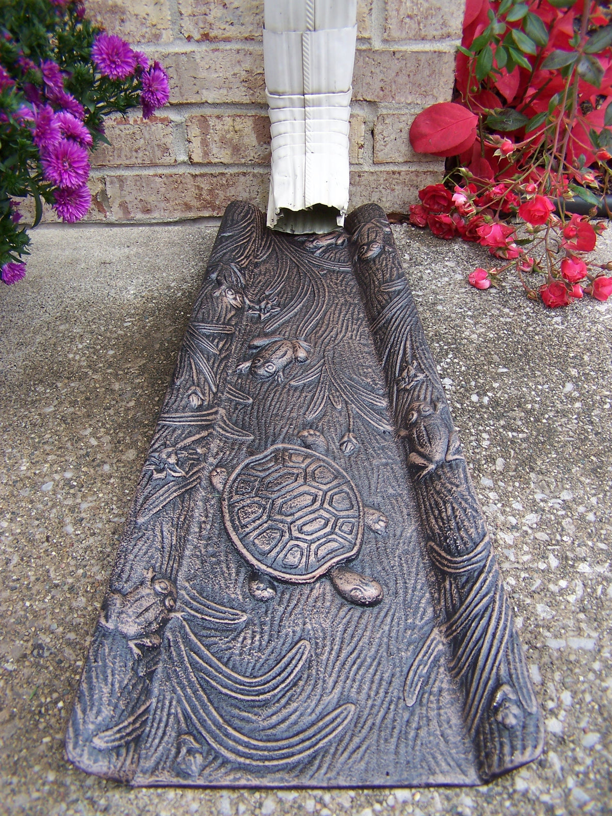 Turtle Splash Guard Bronze 22.5-in Cast Aluminum Downspout Gutter Turtle Splash Block ...