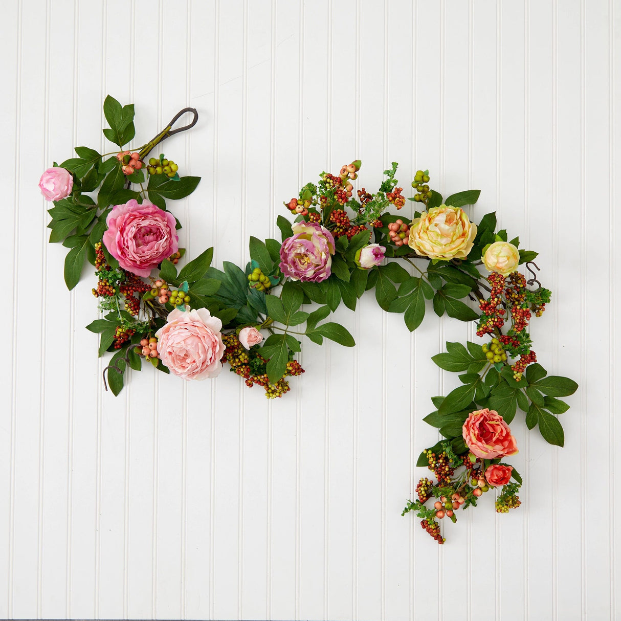Mixed Peony & Berry Garland, 60''