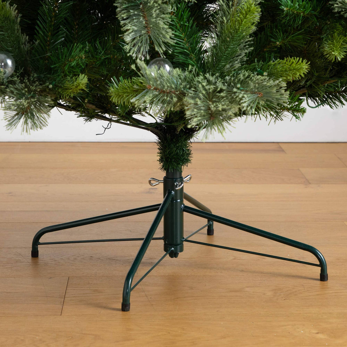 7.5' Artificial Christmas Tree with 450 Warm White Lights