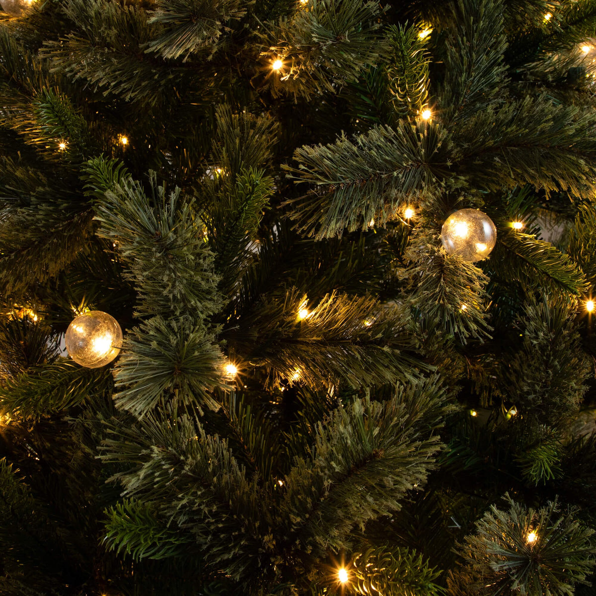 7.5' Artificial Christmas Tree with 450 Warm White Lights