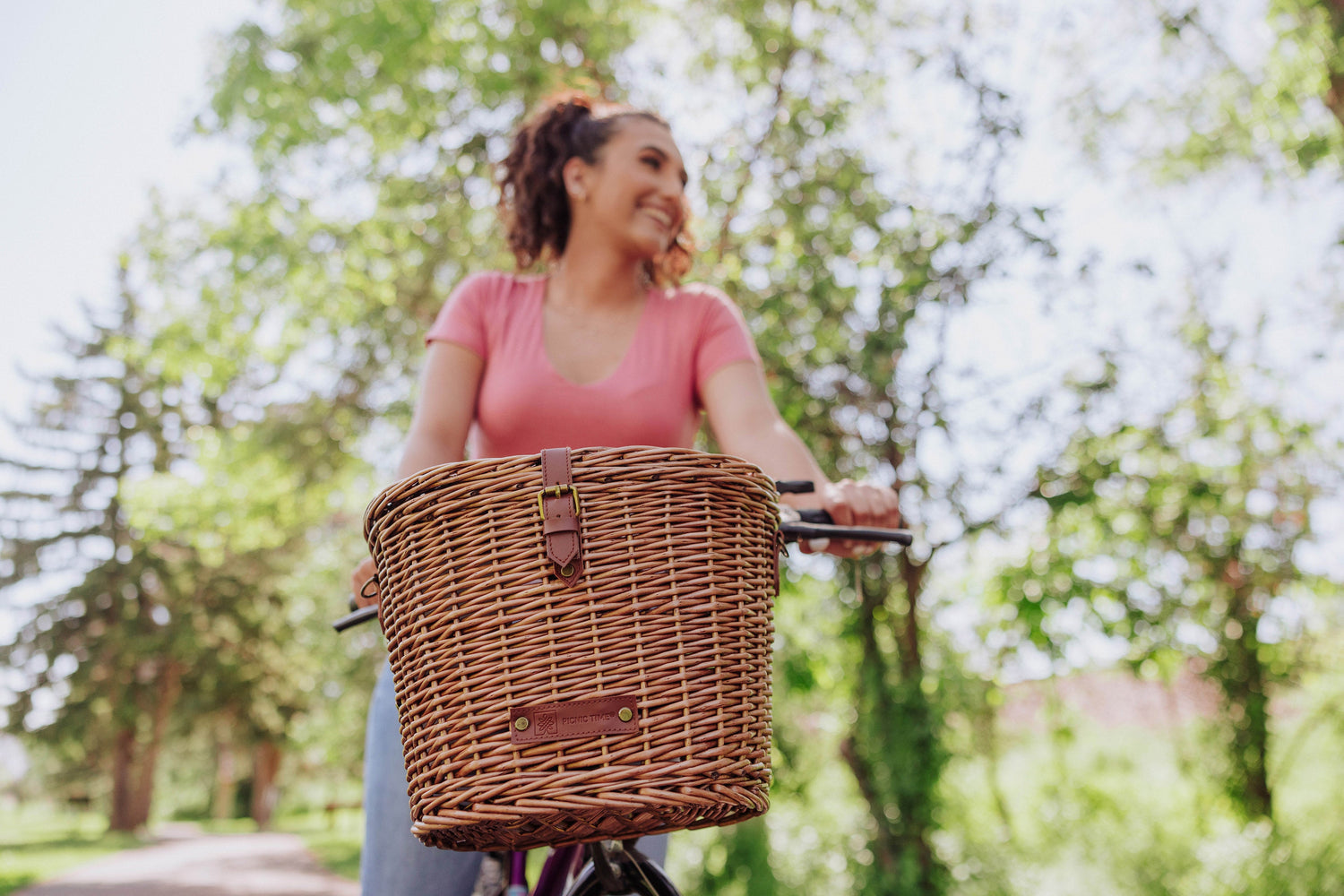 Cambridge Bicycle Basket – Plow & Hearth