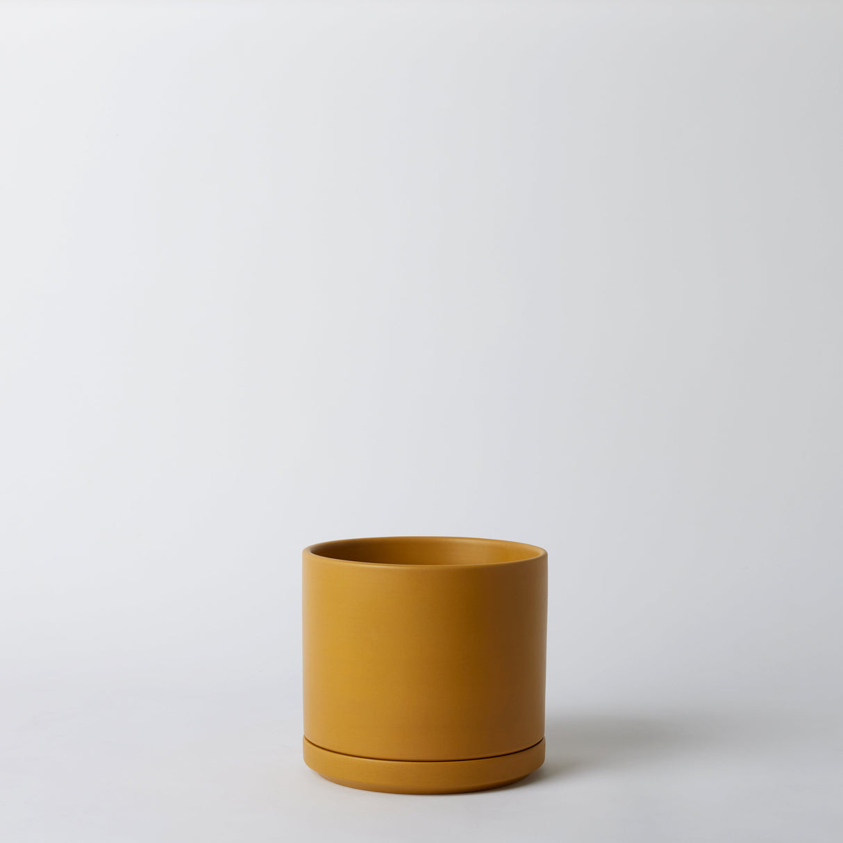 Solid Goods - Ceramic Cylinder with Saucer