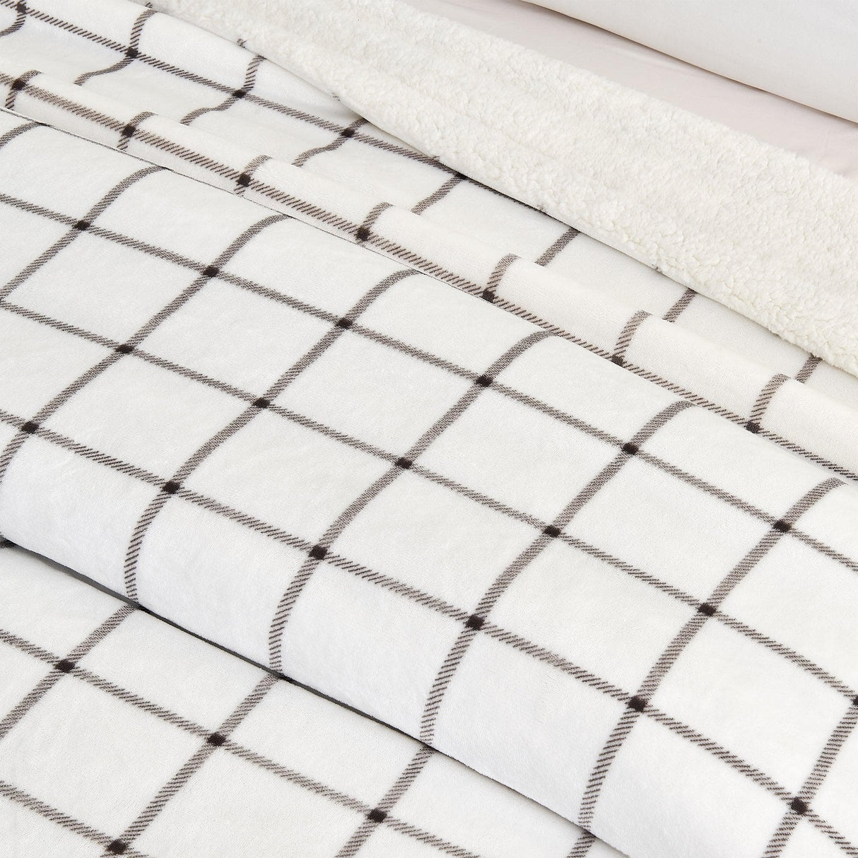 Velvet Plush Sherpa Luxury Bed Blanket - Kinsley Collection