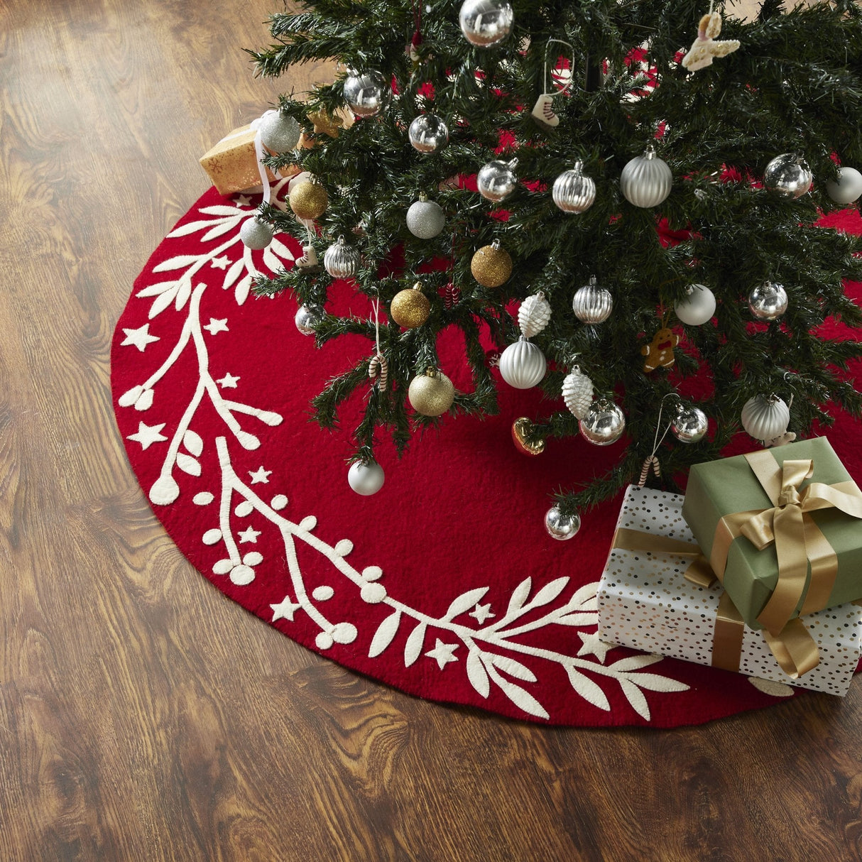 Handmade  Felt Branches and Stars Red Christmas Tree Skirt 60" Arcadia Home
