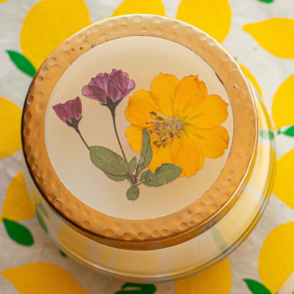 Accent Pressed Floral Candle - Lemon Blossom