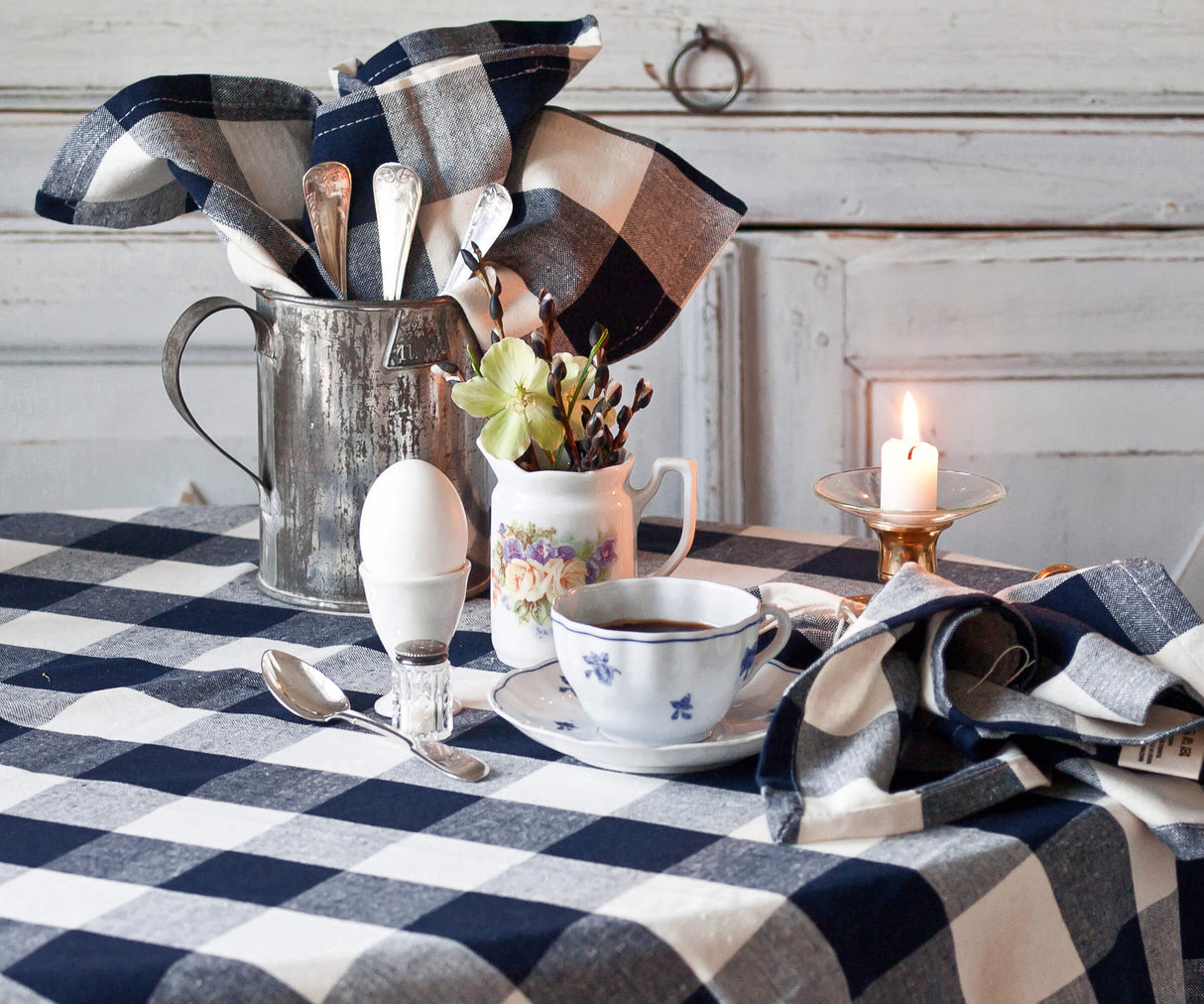 Checkered Round Tablecloth - 70 Inch