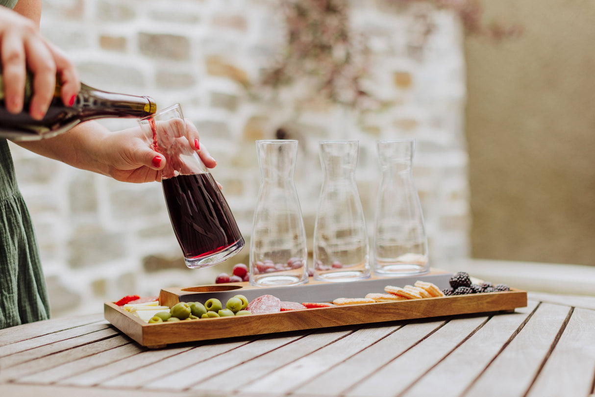 Cava Wine Tasting Kit with 4 Glass Carafes