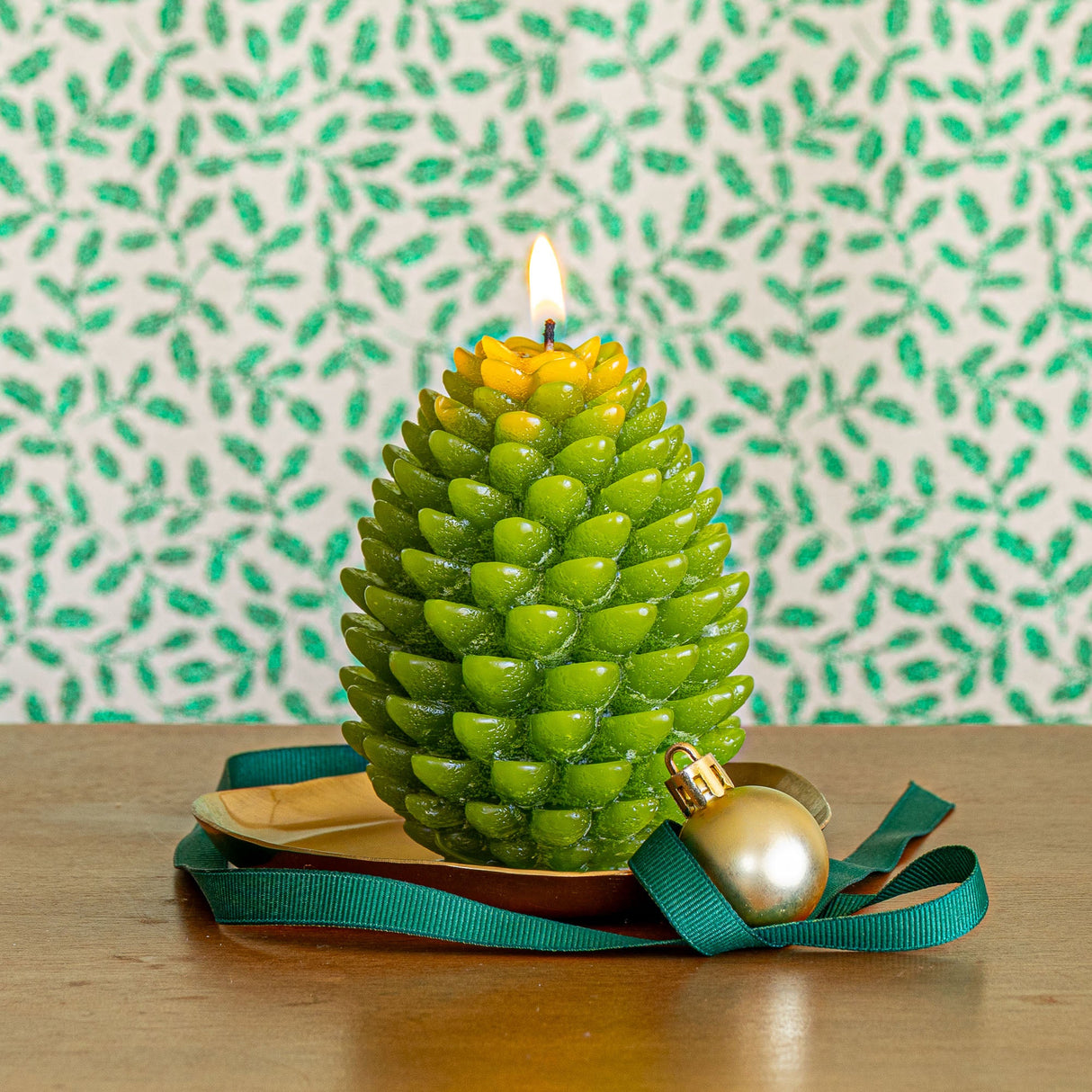 Signature Sculpted Pinecone Candle - Winterberry Frost