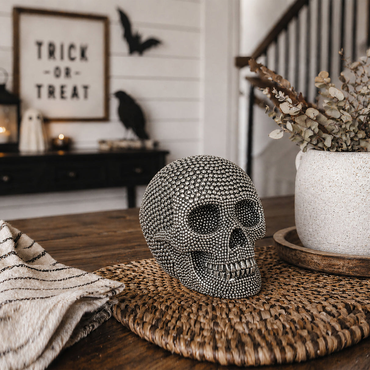 Tabletop Skull Statue