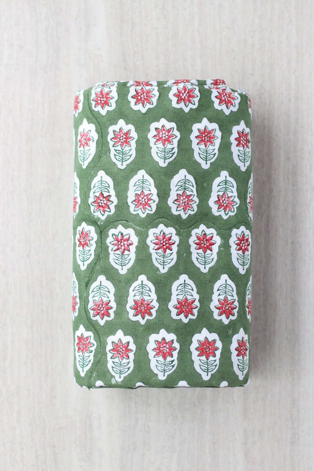 Table Runner - Poinsettia, Red & Sage