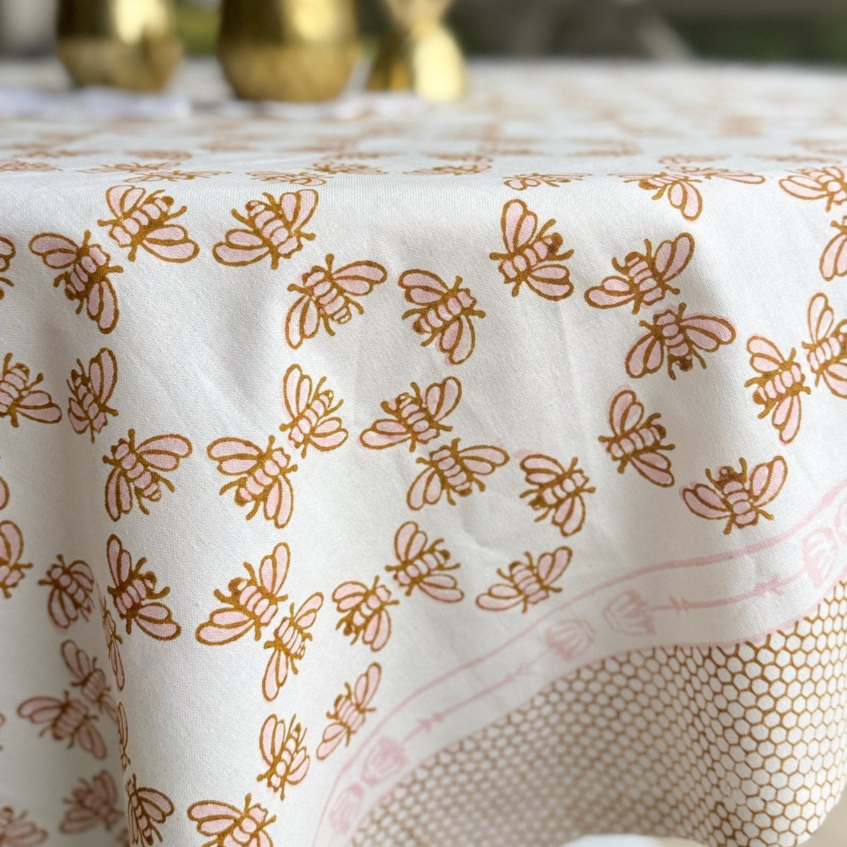 Honeybee Table Throw