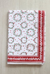 Tablecloth - Wreath, Evergreen & Red