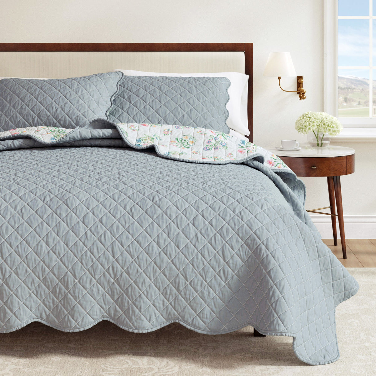 Katrin Floral Print & Scallopeded Edge Cotton Quilt Set