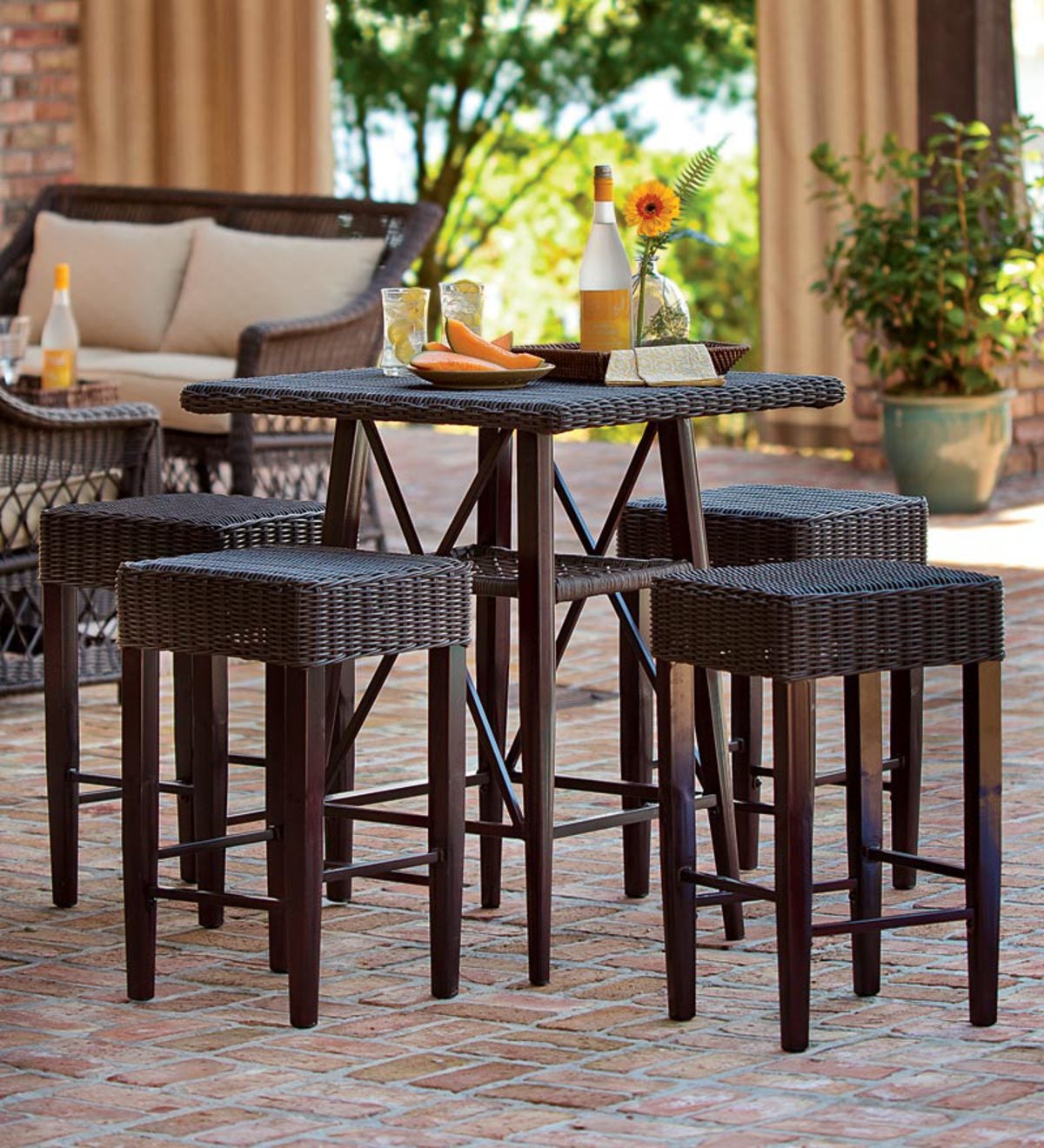 Outdoor Wicker And Metal Square Bar Table With 4 Matching Square Stools