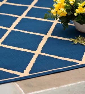 Lattice Surry Indoor/Outdoor Polypropylene Area Rug