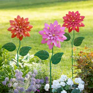 Oversized Dahlia Garden Stake