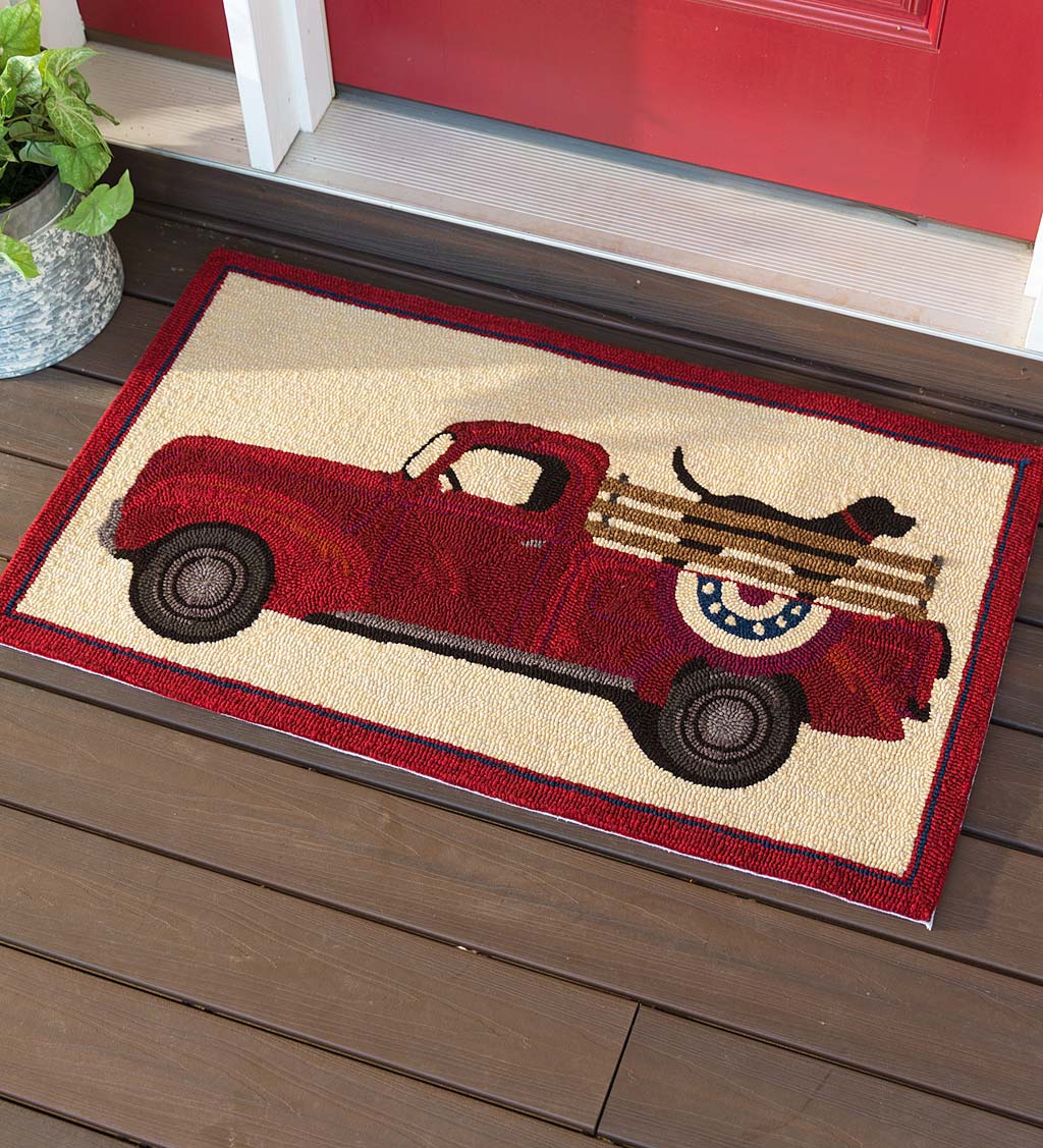 Plow & Hearth Hand-Hooked Wool Dogs Stay Accent Rug