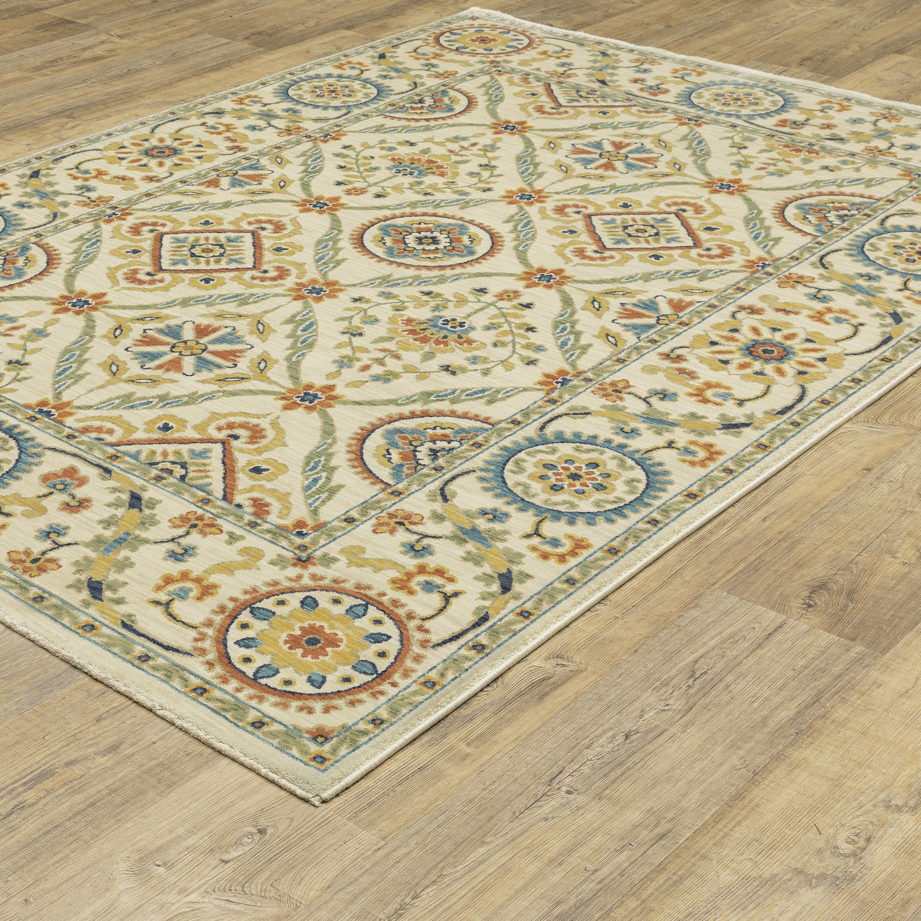 Indoor/Outdoor Clover Hill Meadow Polypropylene Rug