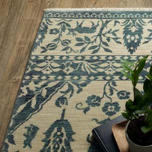 Clover Hill Porcelain Polypropylene Rug