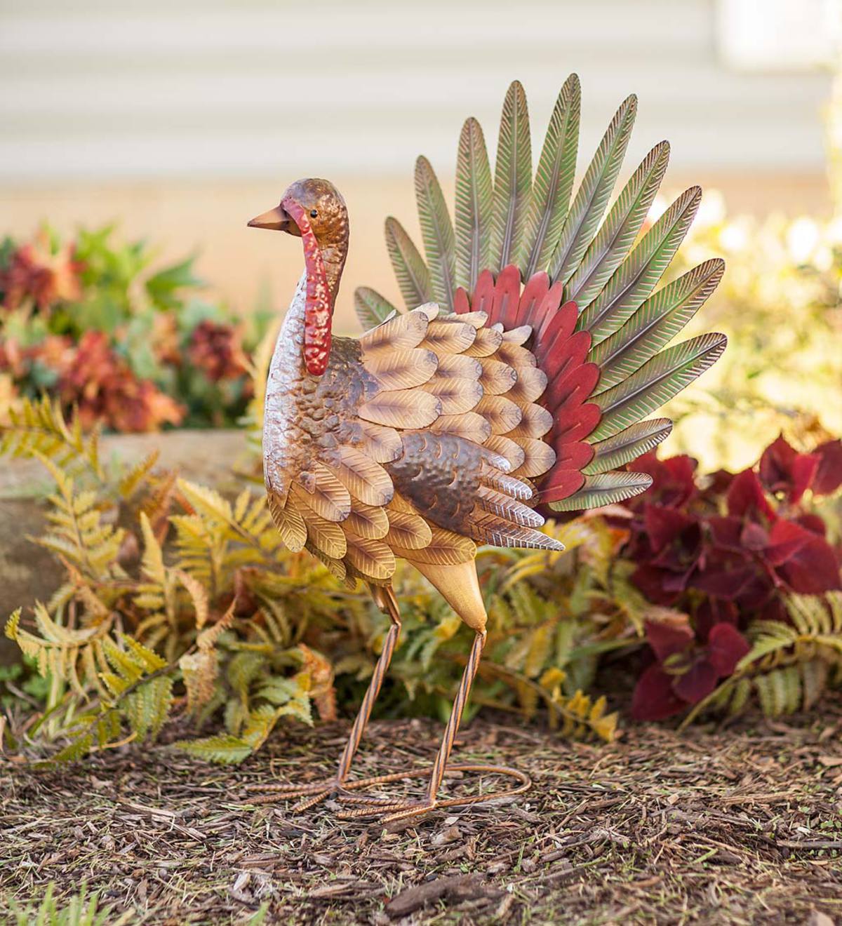 Metal Turkey Decor: Elevate Your Thanksgiving Festivities