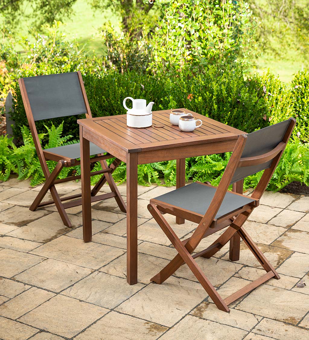 Small outdoor bistro outlet table and 2 chairs