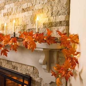 Indoor/Outdoor Lighted Maple Leaf Garland with 24 Lights