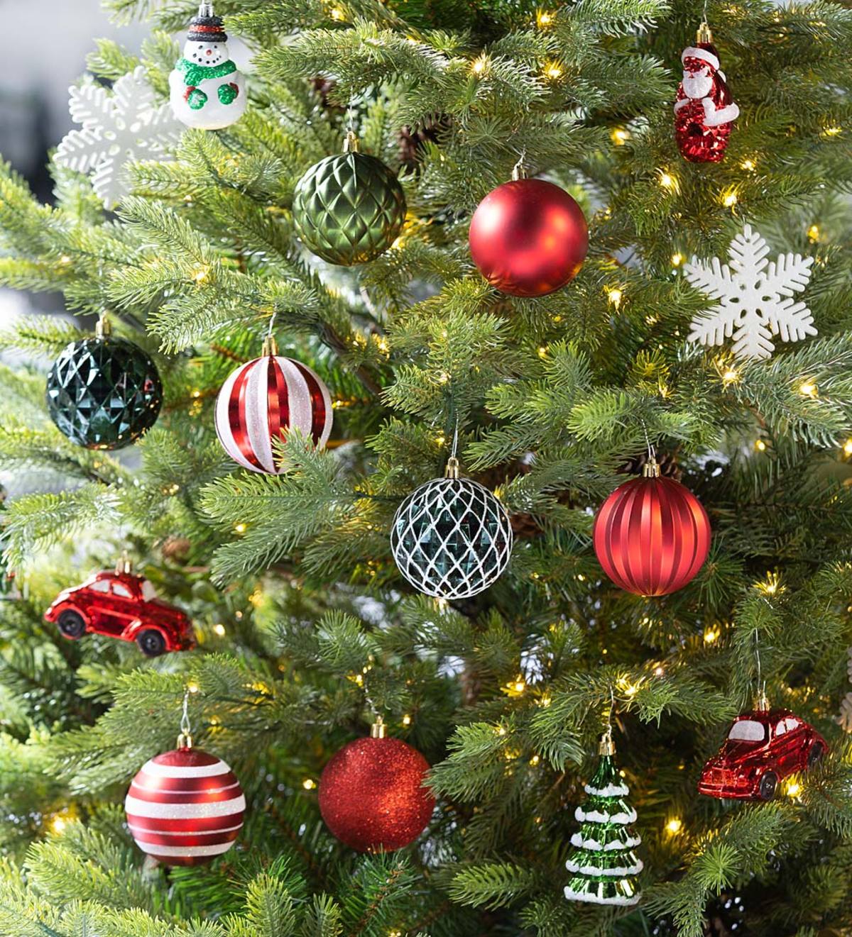 The Ultimate Guide to Vintage Ornaments and Holiday Decor