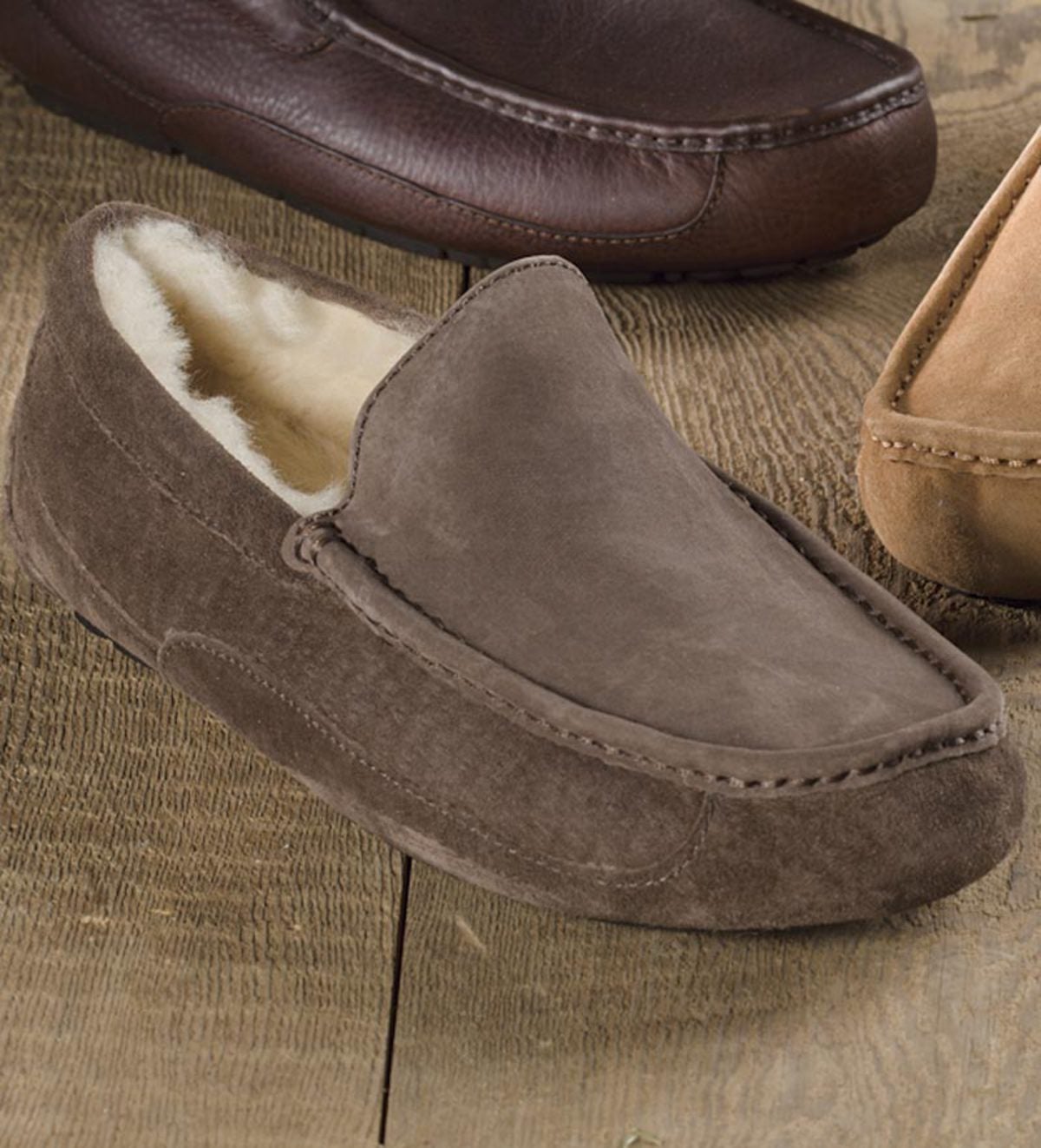 Ugg ascot shop moccasin suede slippers