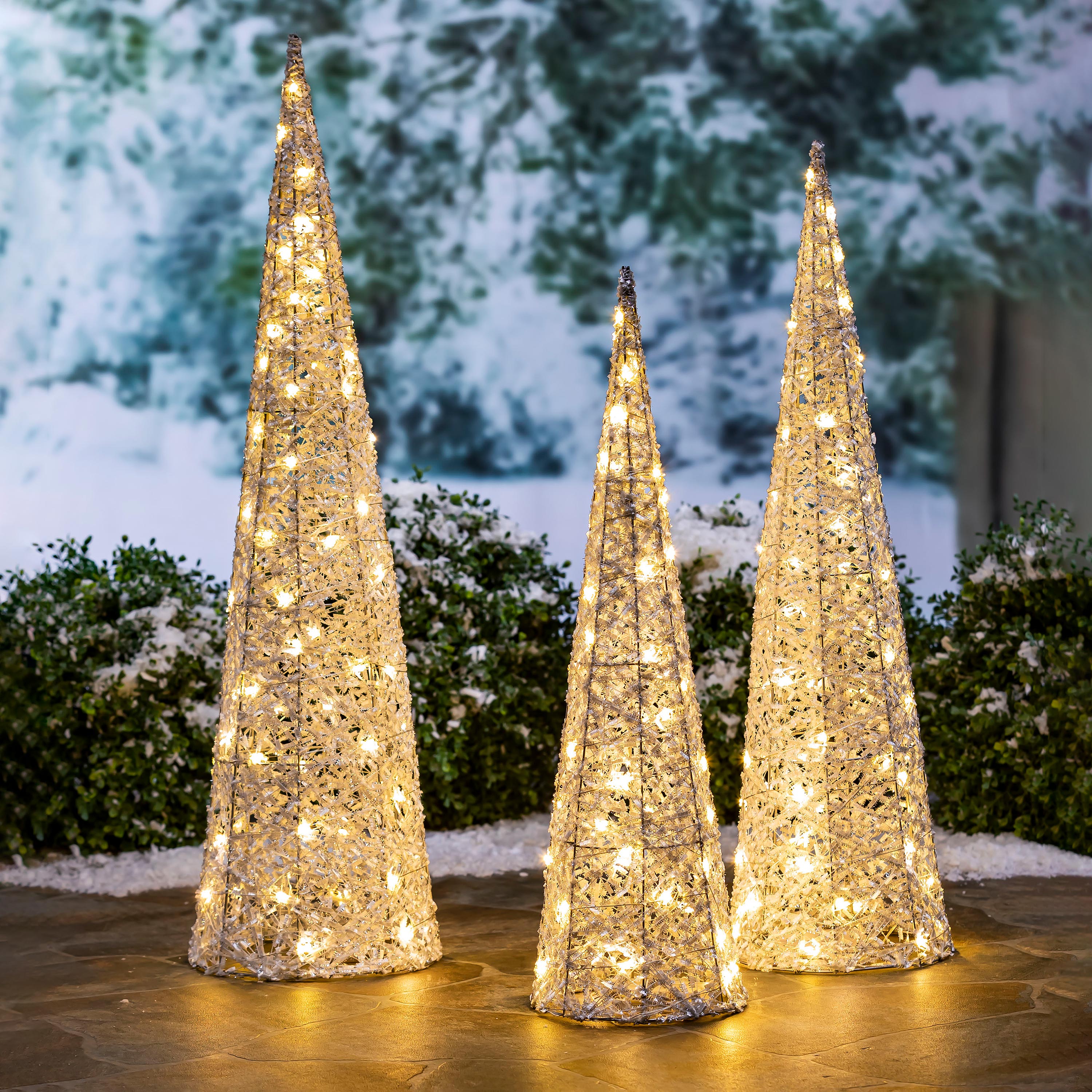 Outdoor Gold Christmas Decorations: Elevate Your Holiday Ambiance