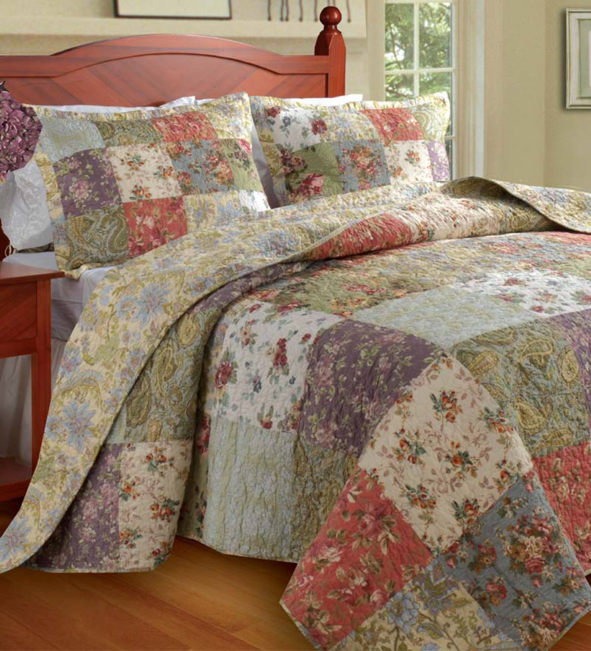 King 100% Cotton Wildflower Patchwork Block Bedspread Reversible Quilt Set