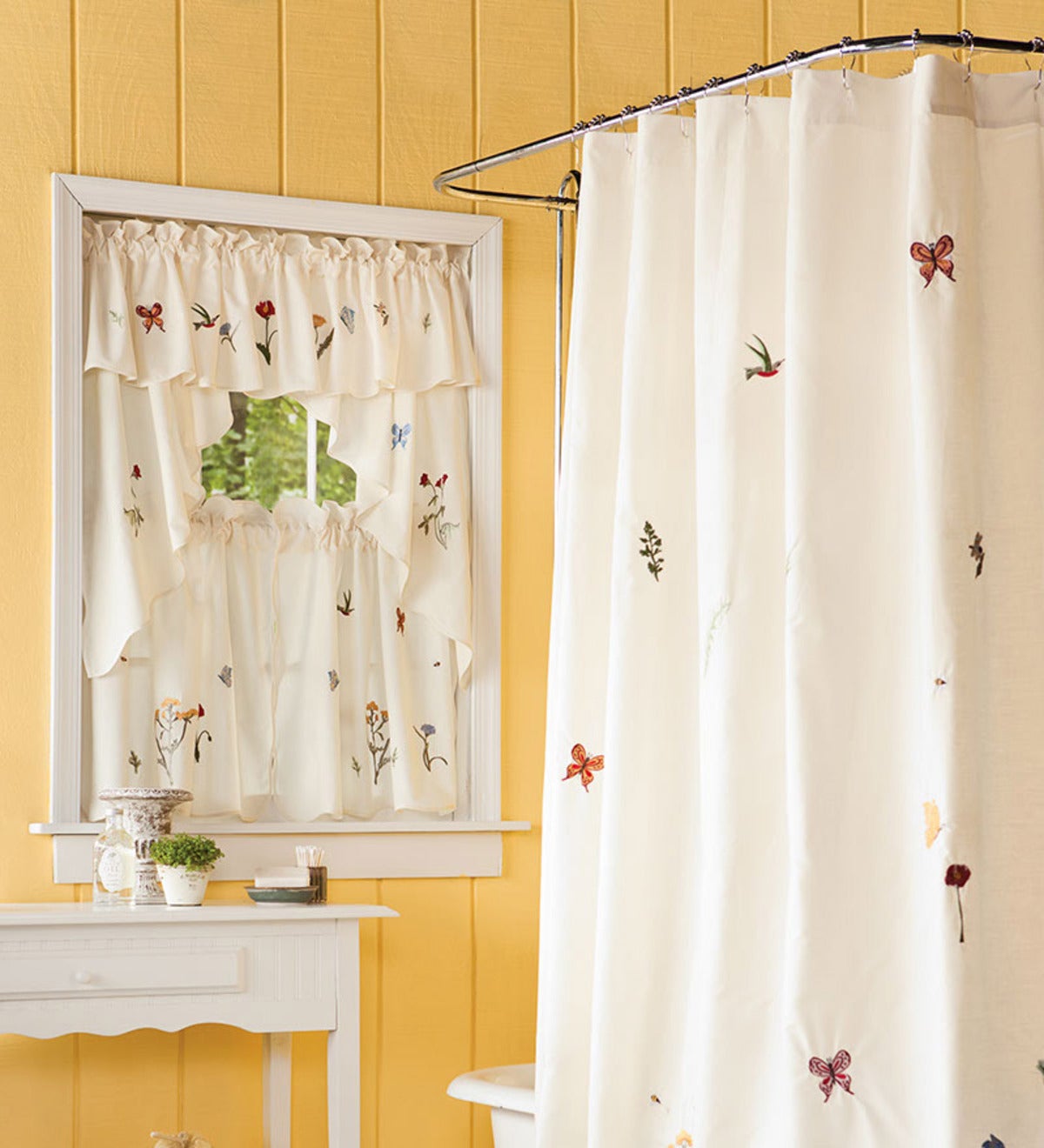 Set Of 2 Emily Floral Window Curtain Swags