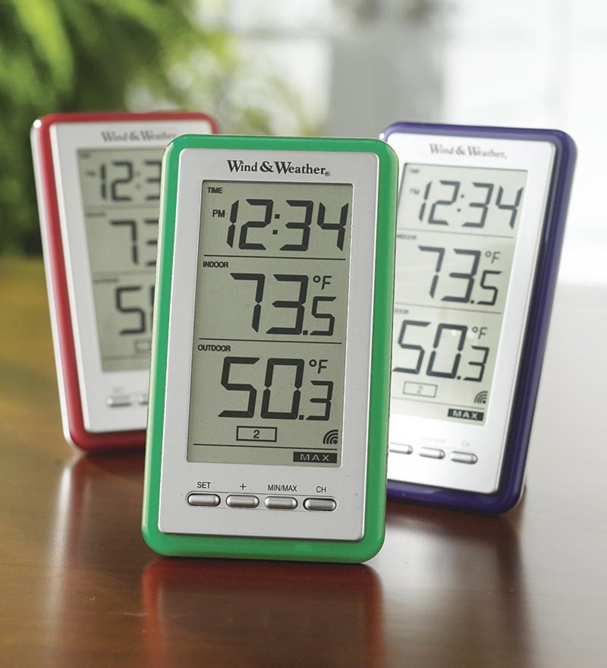 Large-Digit Indoor/Outdoor Color Spot Thermometer and Clock