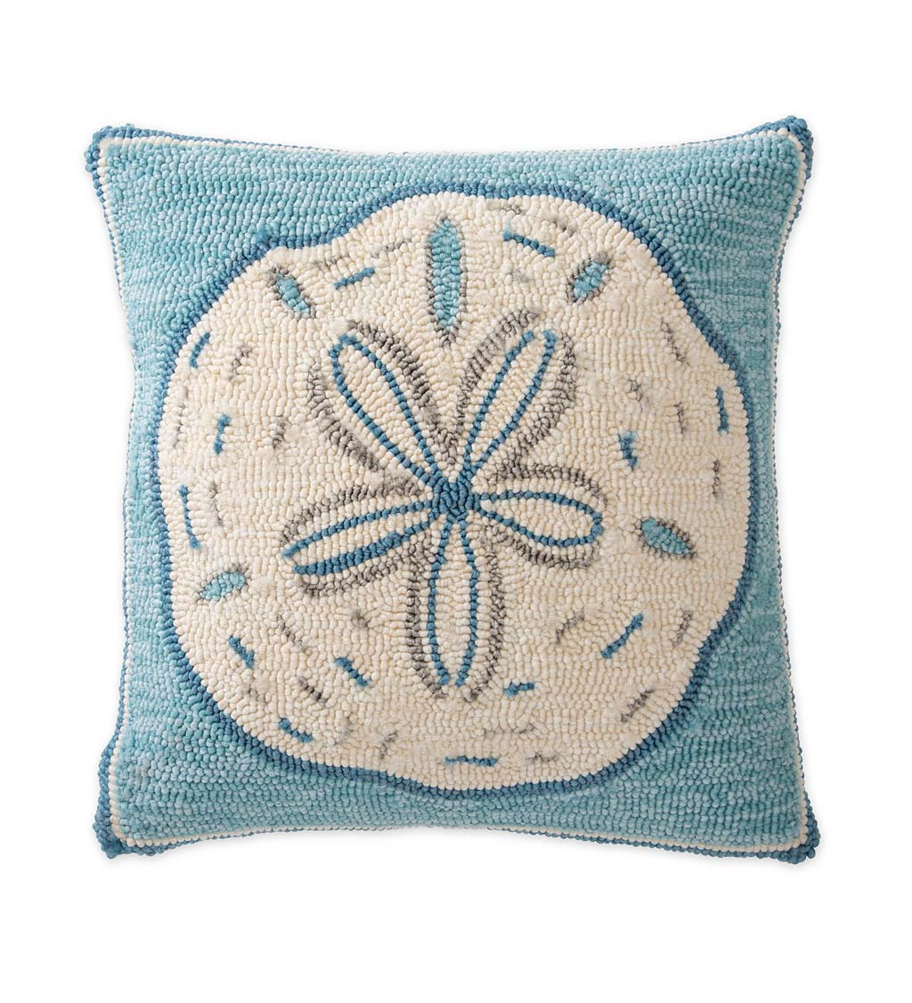 Indoor/Outdoor Sand Dollar Hooked Throw Pillow