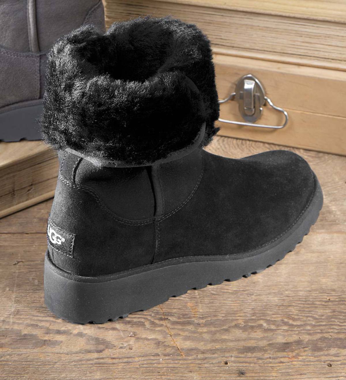 womens black ugg boots size 10