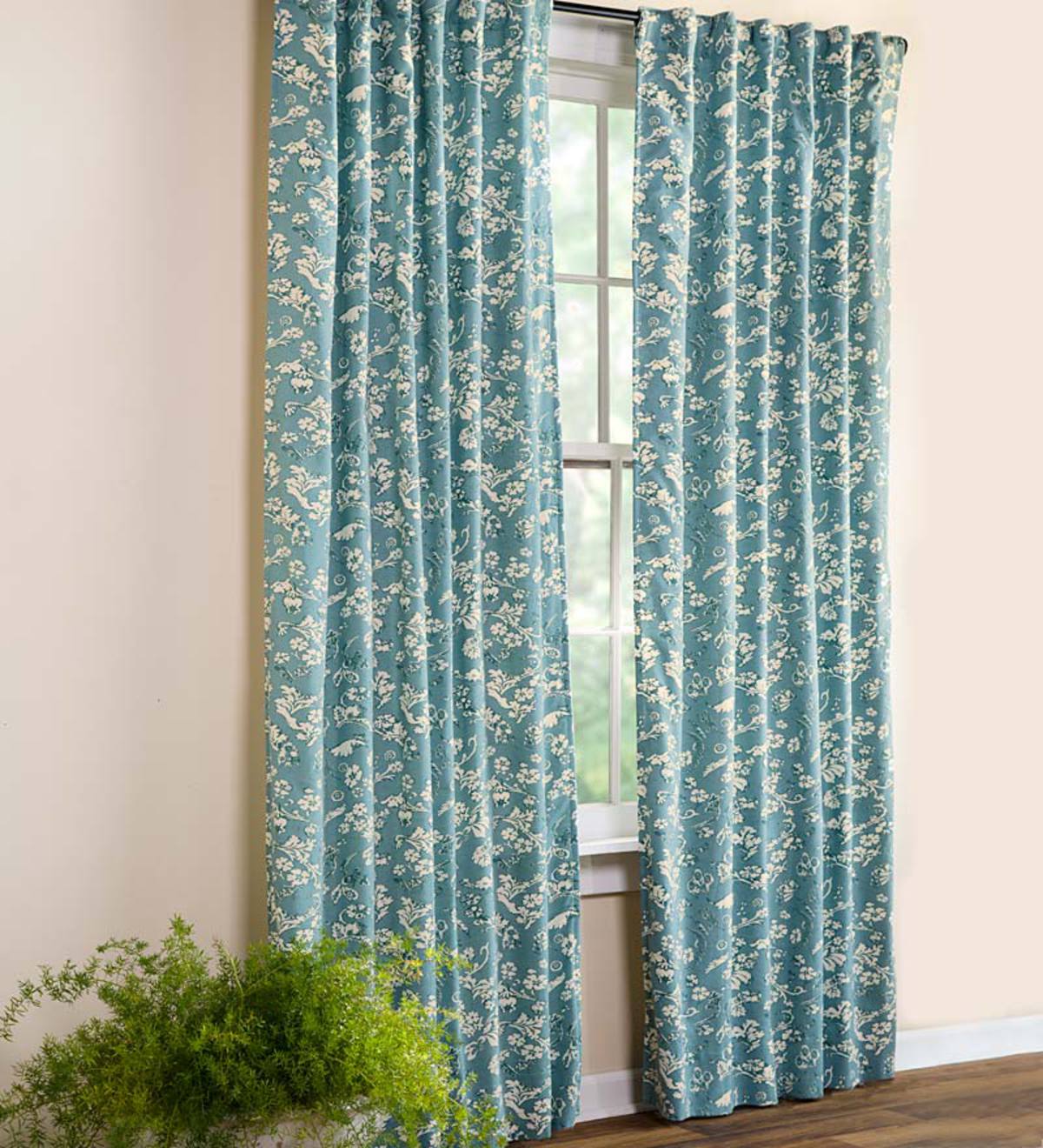 Floral Damask Rod-Pocket Homespun Insulated Curtain Panel, 84