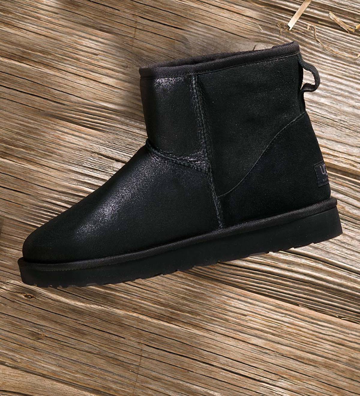 classic mini ugg boots black